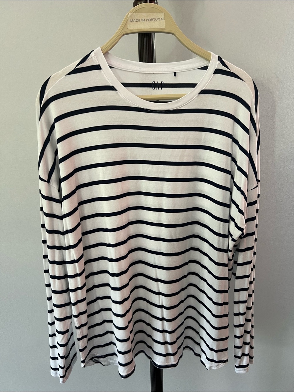 Gap Women’s Long-Sleeve Stripe Shirt - White & Black